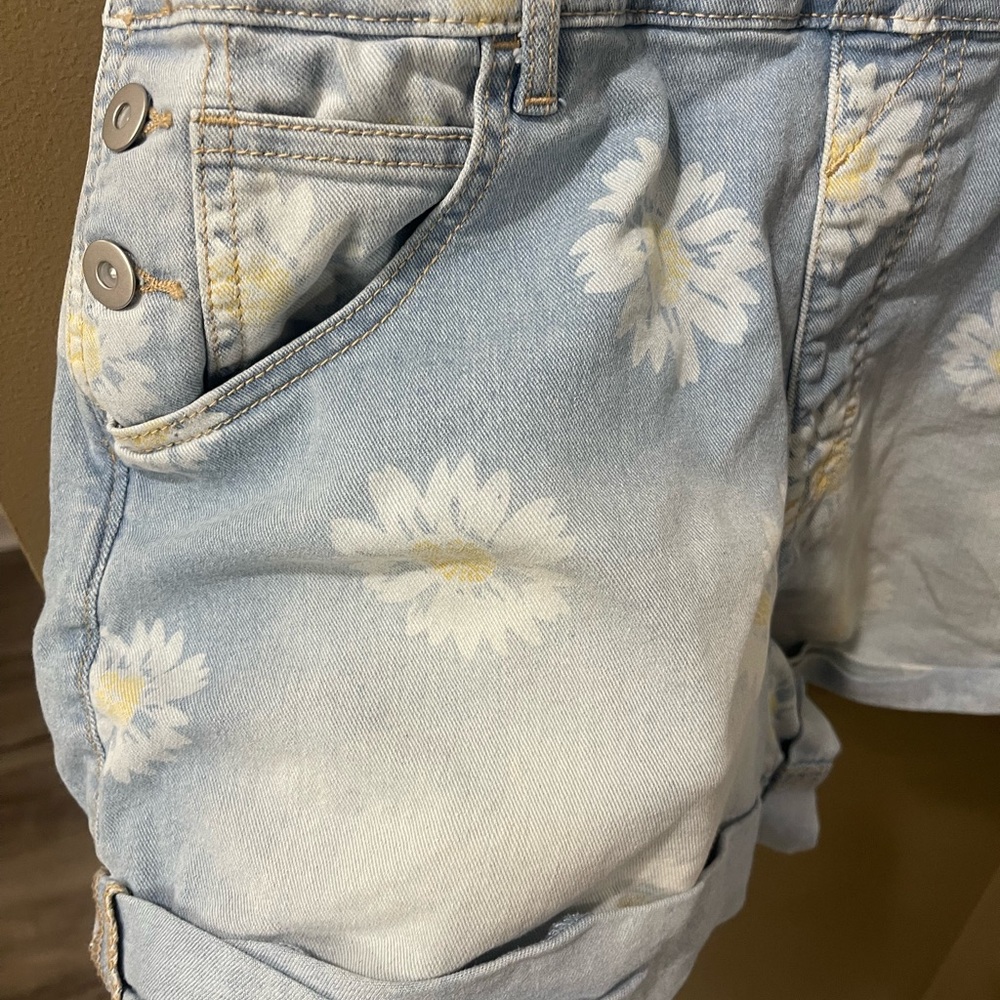 Flower Overalls - Picture 5 of 6